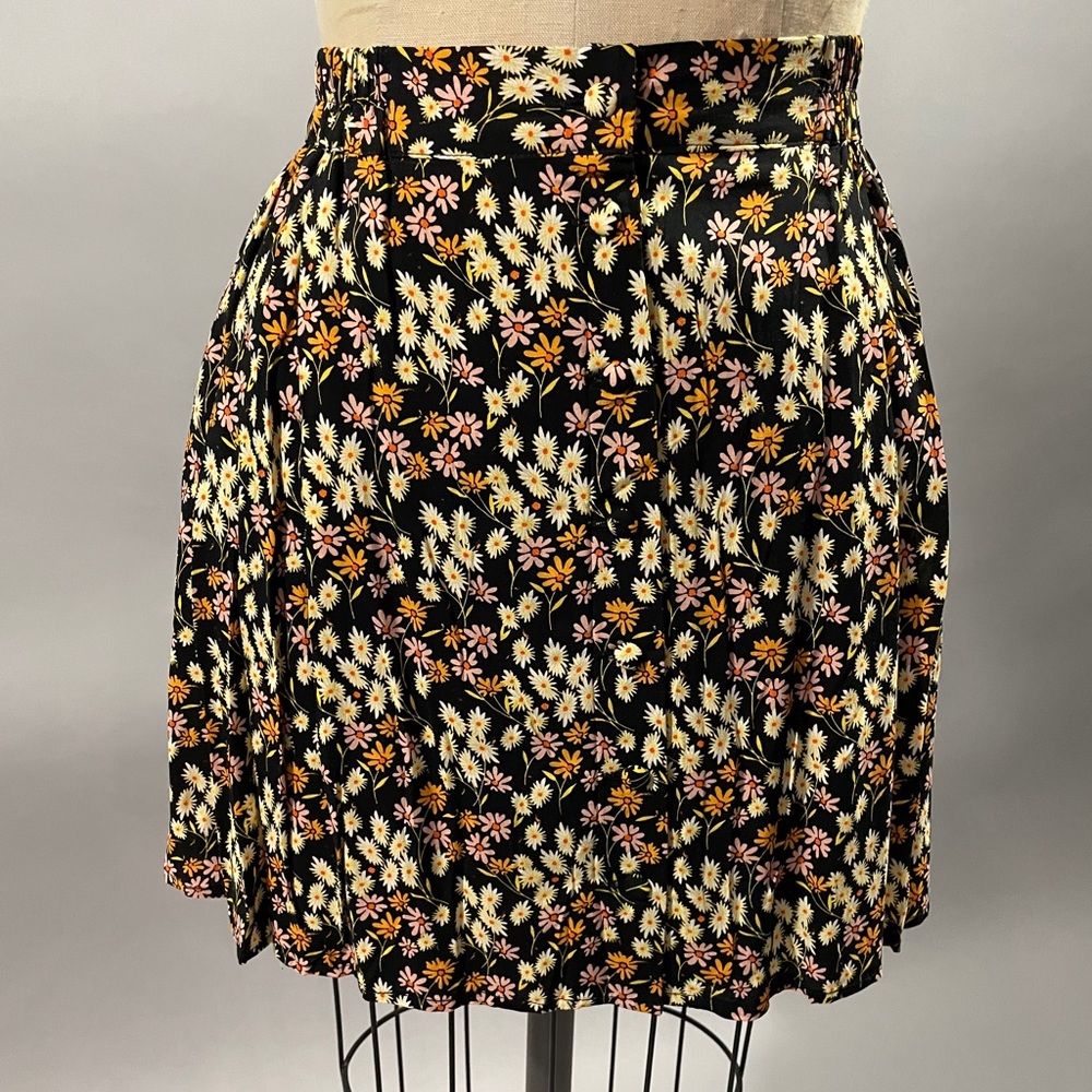 NWT! Urban Outfitters Floral Button Front Skirt